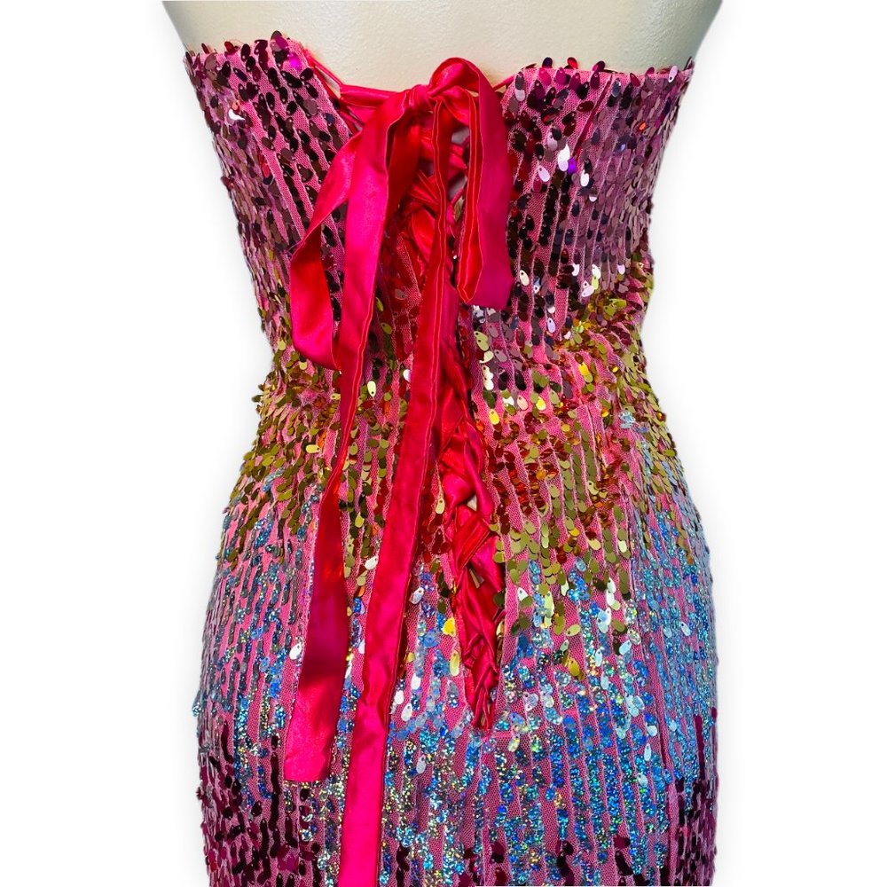 RACE KARIN Fully Ombre Sequined Strapless Open Lace Up Back Gown. SIZES 36/6 - Picture 7 of 10